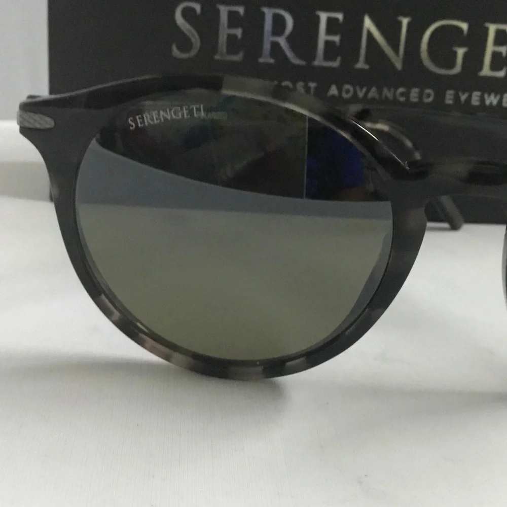 Serengeti Leonora Women Polarized Photochromic.